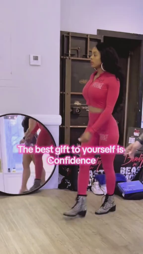 Exclusive Bling Beauty In Beastmode Workout Set